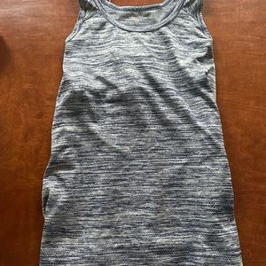 Workout tank tops